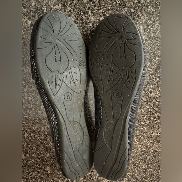 Faded Glory Sparkling Black Loafers - Picture 3 of 6